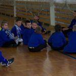 Trening na hali młodych piłkarzy Stomilu